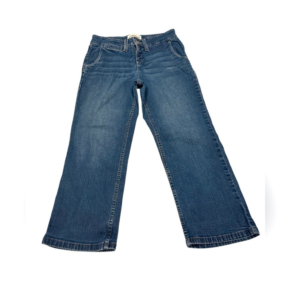 Levi’s Signature Jeans Medium Wash Cropped Women’s Size 6